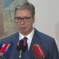 Vučić iz Njujorka odgovorio Đilasu o ceni farmerki