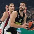 Specijalan poklon za papapetrua: Partizan uručio Grku dres iz perioda kada je branio crno-bele boje! (foto)