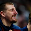 Niko nikada kao Nikola Jokić! Nba liga ovo ne pamti! Podatak iz rubrike "verovali ili ne": Srbin je još jednom pomerio…