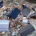 (Foto): Meštani uništenog sela u Švajcarskoj posetili svoje domove nakon odrona glečera: Situacija u zoni klizišta i dalje…