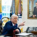 Бела кућа: Трамп потписао меморандум о пооштравању политике САД према Куби
