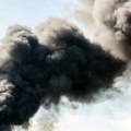 Drama na aerodromu: Iz aviona kulja dim, čula se eksplozija; Putnici u panici istrčavaju VIDEO