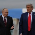 Čitači s usana otkrili o čemu su Putin i Tramp razgovarali na početku susreta