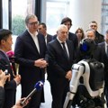 Roboti pričaju, igraju... Vučić na prezentaciji AGIBOT-a: Ovo čoveka malo i uplaši FOTO/VIDEO