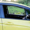 Parkirali ste auto i ostavili otvoren prozor, navika koja može skupo da vas košta: To kažnjavaju i Grci i Hrvati, a evo gde…