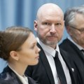 Norveška obeležava 15 godina od Brejvikovog masakra: Ubijeno 77 osoba, uglavnom tinejdžera političkih aktivista
