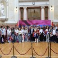 Brnabićeva u Narodnoj skupštini ugostila decu iz Republike Srpske