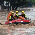 Devetoro nestalo u klizištima u Kini suočenoj i sa poplavama i visokim temperaturama