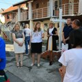 Građani romskih naselja upoznati sa procedurom podnošenja zahteva za privremene infrastrukturne priključke