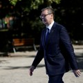 Državni gambit: Vučić od tuče navijača do ministra informisanja
