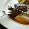 Koliko u svetu košta obrok u jeftinim restoranima: Švajcarska najskuplja, evo koliko je u Srbiji