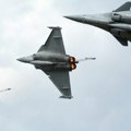 AP: Najavljena kupovina borbenih aviona iz Francuske zabrinjava susede Srbije