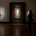 Niko ne zna ko je postao vlasnik najskuplje slike u Austriji ikad, ni ko je misteriozna dama Lizer, ali Klimt nastavlja da…