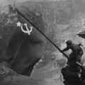 Nemačka u svom stilu: Na Dan pobede u Berlinu privedeno 47 ljudi kod spomenika sovjsketskim vojnicima