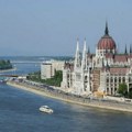 Мађарска: У судару два брода на Дунаву двоје људи погинуло а петоро нестало