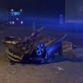 (Video) Užas kod rume Sudar automobila i dva kamiona, ima povređenih, auto prepolovljen