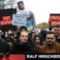 Putinovi protivnici u Berlinu protestiraju protiv rata u Ukrajini