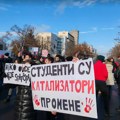 FOTO, VIDEO Novosadski studenti blokirali raskrsnicu kod Promenade - bar narednih sat i po