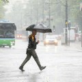 (Mape) kiša će padati danima, prete nam lokalne poplave! Meteorolog najavljuje jake pljuskove, temperatura drastično pada…