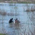 Kiša i mutna morača remete trud ronilaca: Nastavljena potraga za Podgoričankom koja je sa četvorogodišnjim detetom nestala…