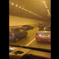 Sudar usporio saobraćaj u tunelu Lipak