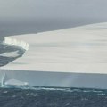 Najveći ledeni breg se brzo raspada: Klimatske promene pokreću zabrinjavajuće procese na Antarktiku