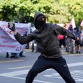 Protesti u Ženevi zbog samita G-7, napadnuti "simboli kapitalizma"