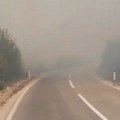 Gust dim prekrio ključnu deonicu: Ovaj deo autoputa odmah izbegavajte - vatra guta sve pred sobom