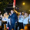 "Niko nikome neće zabraniti da hoda ovim gradom" Vučević šetao sa građanima u znak podrške listi "Aleksandar Vučić -…