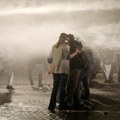 Tirana: Tenzije na protestu ispred Raminog kabineta, policija koristila vodene topove