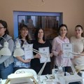 Završena obuka za pedikir i manikir: Pet žena dobilo priliku za novi početak, sada imaju znanje za rad u kozmetičkim salonima…