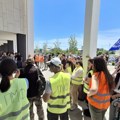 Kragujevčani sa skupa ispred Palate pravde uputili podršku uhapšenim aktivistima u Novom Sadu (FOTO)