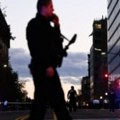 ФБИ истражује мотив нападача на двојицу гардиста близу Беле куће