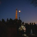 Privedeno 40 ljudi zbog neprijavljenog vatrometa kod Ajfelove kule