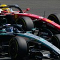 Mercedes nastavlja sa dominacijom: Rasel najbrži u sprintu, Ferari popunio podijum