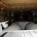Kako izgleda pražnjenje džinovskih tankera Iljušina 76? Pilot Igor Orlov objavio snimke iz trupa aviona (video)