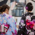 Zašto Japanke imaju kosu kojoj se ceo svet divi? Njihov trik možda svakog dana bacate u sudoperu