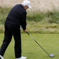 Tramp želi da Putin i Zelenski potpišu sporazum u njegovom golf-klubu