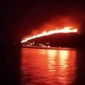 Vatra guta omiljeno ostrvo Srba u Grčkoj! Širi se plamen iz šuma, crni dim prekrio nebo, 82 vatrogasca na terenu (video)