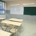 Škola u Novom Beogradu ponovo dobila pretnje, deca na zahtev roditelja idu kući