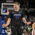 Dončić odigrao meč kakav u NBA nije viđen 40 godina! Nije što je Luka dominirao, nego što je bio savršen!