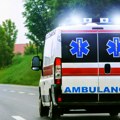 Muškarac poginuo u saobraćajnoj nesreći kod Leskovca: Sudarili se autobus i automobil