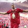 Aleksander-Arnold napušta Liverpul