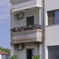 Skočila s prvog sprata pred vatrenom stihijom! Planuo električni bicikl i izazvao haos? Detalji noći užasa u Surčinu
