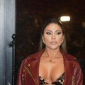 "Tukao me je kablom od televizora" Jeziva ispovest Sandre Afrike: Ne znam da li mi je otac živ! Poslednji put kad sam ga…