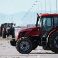Грчки пољопривредници блокирали прелаз Евзони – протести се шире широм земље