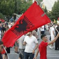 Stotine Albanaca srušile fizičke barijere na protestu protiv Kušnerovog projekta