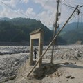 Nepal obustavio potragu za hiljadama žrtava poplava