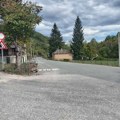 Meštani Brežđa i Lajkovca u petak blokiraju put ka Divčibarama: Traže sanaciju puta pre renoviranja škole