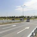 Još jedna nesreća na auto-putu Miloš Veliki: Direktan sudar kamiona i automobila, sumnja se da ima povređenih